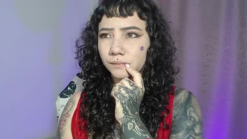       Independent model online show from 05/17/26, 01:25