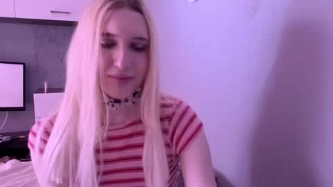 sweetcrystalll online show from 06/21/26, 02:41