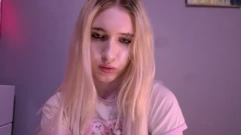 sweetcrystalll online show from 08/02/26, 12:31