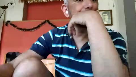 Snapshot of sweetcuervo chatting on 12/29/24, 08:15 sweetcuervo independent model online show from 12/29/24, 08:15