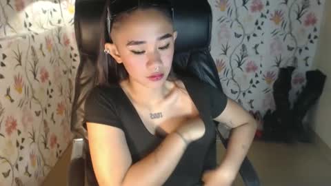 Danni online show from 12/26/24, 02:27