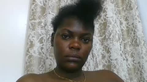 Snapshot of sweetdarkskin chatting on 06/29/26, 02:18 CLARIS online show from 06/29/26, 02:18