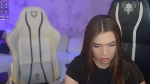 Amelia online show from 10/15/25, 10:37