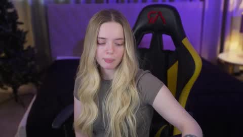 Amelia online show from 01/14/26, 09:26