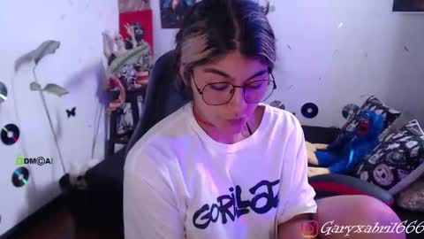 Snapshot of sweetdevil631 chatting on 12/10/24, 07:11 Abril online show from 12/10/24, 07:11