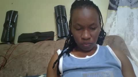 sweetdiva2012 online show from 12/19/25, 04:52