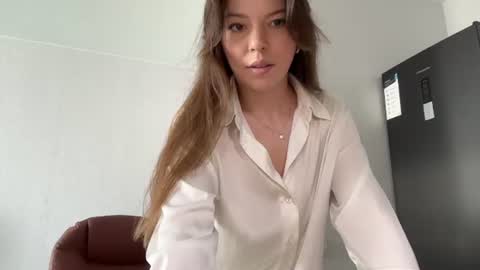 Snapshot of sweetdreamvic chatting on 06/21/26, 12:30 Vicktorious online show from 06/21/26, 12:30