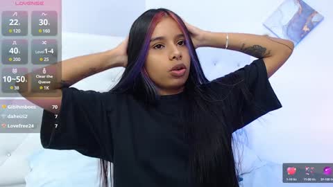 Snapshot of sweetebony_20 chatting on 12/30/24, 08:47 Gabriela online show from 12/30/24, 08:47