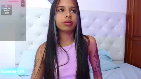 Snapshot of sweetebony_20 chatting on 03/06/25, 04:19 Gabriela online show from 03/06/25, 04:19