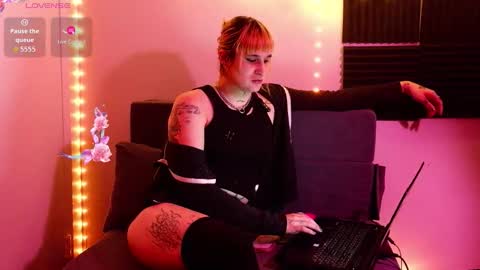 Emma online show from 01/08/26, 02:36