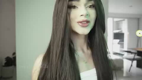 Bella online show from 06/16/26, 10:12