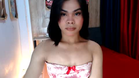 Snapshot of sweetestcandy69xxx chatting on 07/18/26, 07:23 Celeste online show from 07/18/26, 07:23