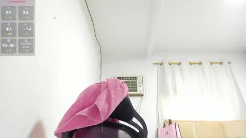 Snapshot of sweetfabianaxl chatting on 04/28/26, 07:52 Fabiana online show from 04/28/26, 07:52