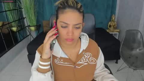 Snapshot of sweetfabianaxl chatting on 07/18/26, 11:25 Fabiana online show from 07/18/26, 11:25