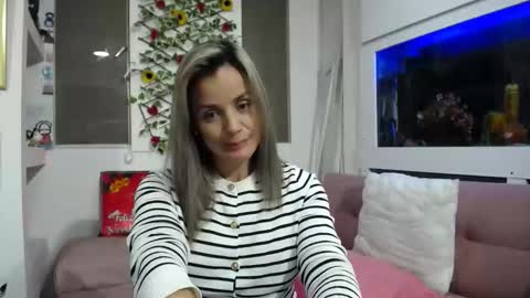 Snapshot of sweetfantasyy69 chatting on 01/09/26, 02:25 sweef online show from 01/09/26, 02:25