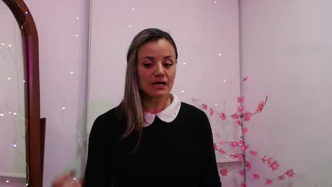 Snapshot of sweetfantasyy69 chatting on 02/24/26, 10:52 sweef online show from 02/24/26, 10:52