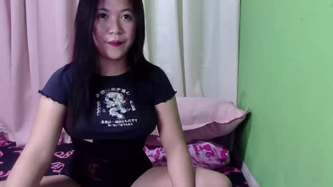 Snapshot of sweetgal_mica chatting on 03/10/25, 01:54 sweetgal_mica online show from 03/10/25, 01:54