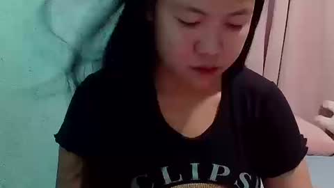 Snapshot of sweetgal_mica chatting on 12/16/25, 01:27 sweetgal_mica online show from 12/16/25, 01:27