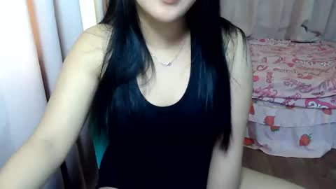 Snapshot of sweetgal_mica chatting on 06/18/26, 11:31 sweetgal_mica online show from 06/18/26, 11:31