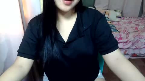 Snapshot of sweetgal_mica chatting on 06/22/26, 11:13 sweetgal_mica online show from 06/22/26, 11:13