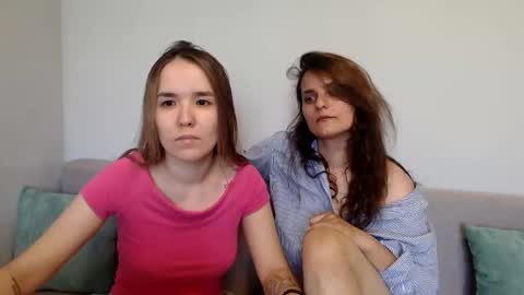 Alina and Mia online show from 06/04/26, 09:59