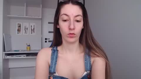 Emma  online show from 02/09/26, 09:13