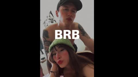 Snapshot of sweethoney22_ chatting on 10/20/25, 11:43 Sabrina y Eliot online show from 10/20/25, 11:43