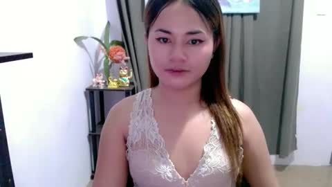 sweethotlove_xoxo online show from 11/15/25, 04:47