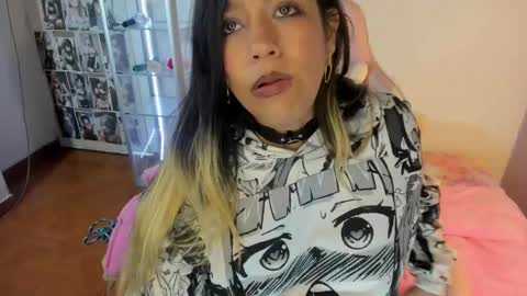                  online show from 11/21/25, 06:01