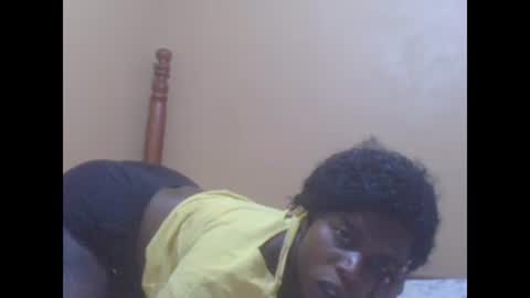 Snapshot of sweetib1 chatting on 01/17/25, 12:10 sweetib1 online show from 01/17/25, 12:10