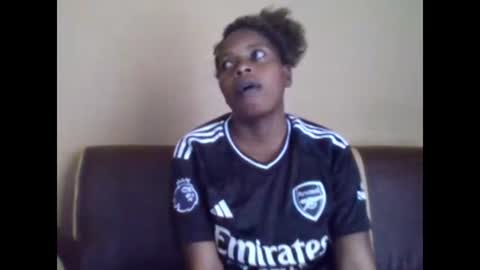 Snapshot of sweetib1 chatting on 02/25/25, 09:31 sweetib1 online show from 02/25/25, 09:31