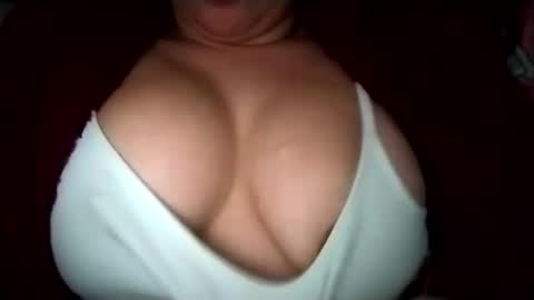 Ana Mara  i cant Make noise My family is here  online show from 02/18/25, 04:58