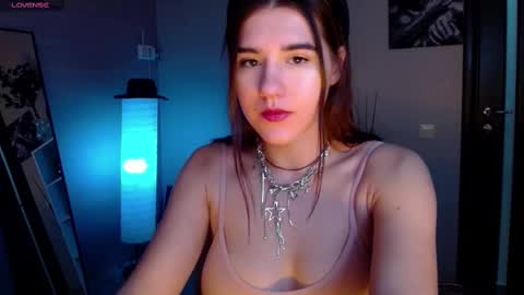 Snapshot of sweetie_catt chatting on 02/12/25, 08:27 sweetie_catt online show from 02/12/25, 08:27