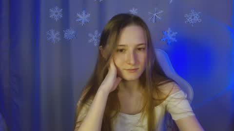 Snapshot of sweetie_lover chatting on 12/14/24, 09:13 Annie online show from 12/14/24, 09:13