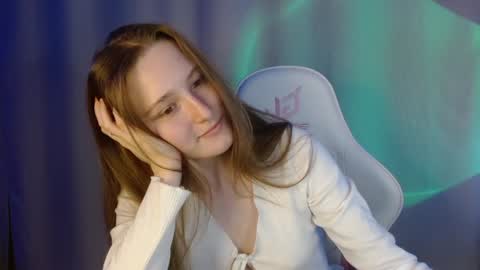 Snapshot of sweetie_lover chatting on 01/16/25, 03:23 Annie online show from 01/16/25, 03:23