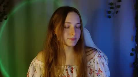 Snapshot of sweetie_lover chatting on 09/28/25, 09:31 Annie online show from 09/28/25, 09:31