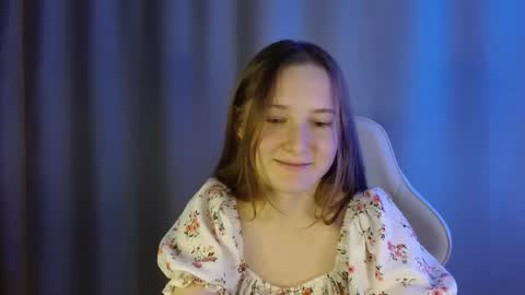 Snapshot of sweetie_lover chatting on 11/28/25, 07:49 Annie online show from 11/28/25, 07:49