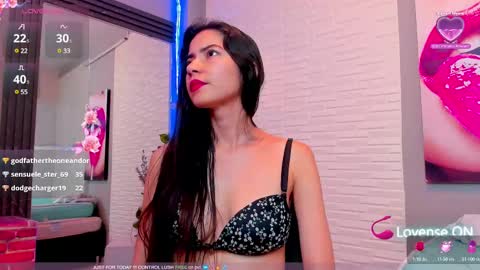 Snapshot of sweetieandjuiicy chatting on 03/01/25, 07:48 Call me Nataly online show from 03/01/25, 07:48