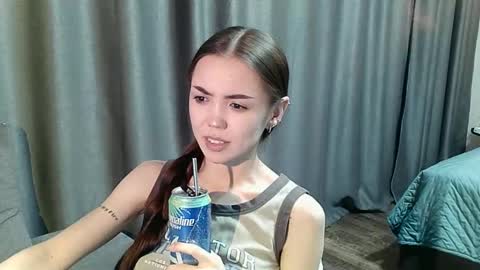 sweetieee_kira online show from 11/25/25, 09:26