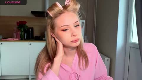 sweetie Lisa3 online show from 05/16/26, 09:06