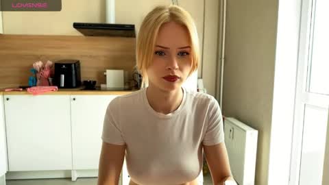 sweetie Lisa3 online show from 05/21/26, 06:20