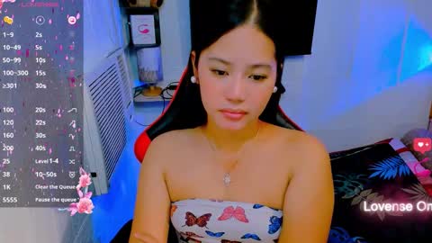 Nicole online show from 09/19/25, 01:45