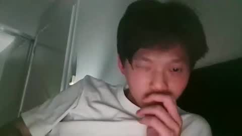 Snapshot of sweetiepuppy421 chatting on 12/18/25, 12:00 sweetiepuppy421 online show from 12/18/25, 12:00