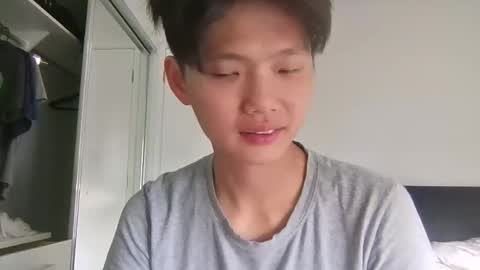 Snapshot of sweetiepuppy421 chatting on 02/26/26, 01:15 sweetiepuppy421 online show from 02/26/26, 01:15