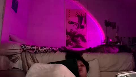 Snapshot of sweetieslikebutter chatting on 12/18/24, 08:42 Blu Sweets online show from 12/18/24, 08:42