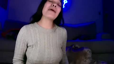 Snapshot of sweetieslikebutter chatting on 02/19/25, 07:05 Blu Sweets online show from 02/19/25, 07:05