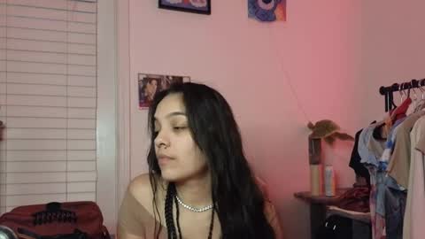 Snapshot of sweetieslikebutter chatting on 10/07/25, 04:20 Blu Sweets online show from 10/07/25, 04:20