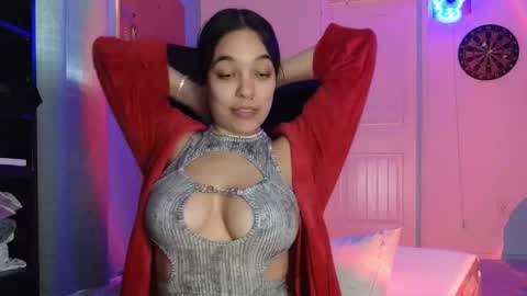 Snapshot of sweetieslikebutter chatting on 11/26/25, 08:43 Blu Sweets online show from 11/26/25, 08:43