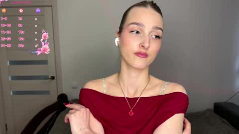 sweetilun online show from 04/13/26, 11:48