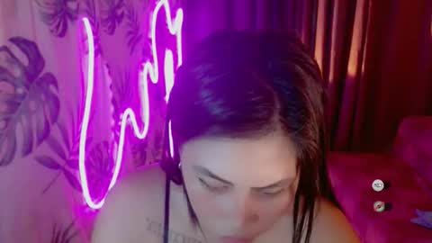 Snapshot of sweetjynn1995 chatting on 04/16/26, 06:14 Sweet Jynn95 online show from 04/16/26, 06:14